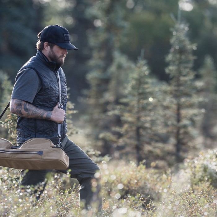 Köp Filson Logger Mesh Cap Dark Tan på 